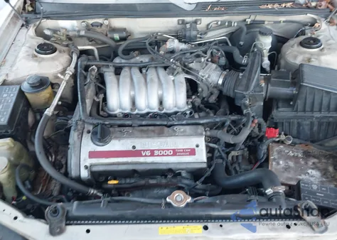 1996 Nissan Maxima Gle/Gxe/Se z USA, uszkodzony, nr VIN JN1CA21D5TM411241